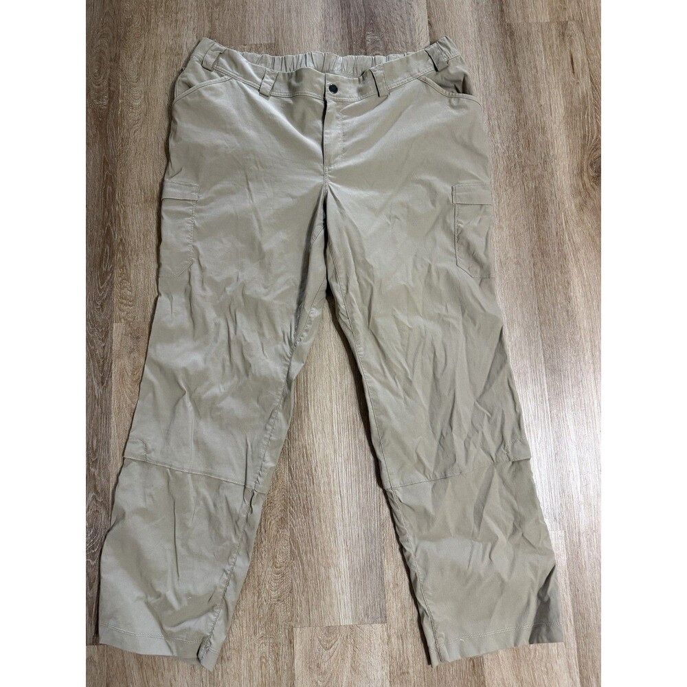 Duluth Trading Co Khaki Straight-Leg Cargo Pants